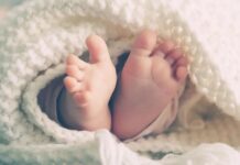कूड़े में नवजात सहित दो बच्चिया लावारिस मिली