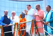 मुख्यमंत्री ने एचएन बहुगुणा की 107वी जयंती पर उनको श्रद्धांजलि अर्पित की