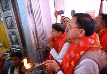 गंगोत्री और यमुनोत्री धाम के कपाट श्रद्धालुओं के लिए खुले