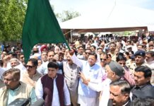 मुख्यमंत्री ने ऋषिकेश से चार धाम जाने वाली बसों को दिखाई हरी झंडी