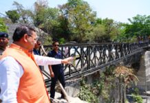मुख्यमंत्री ने निर्माणाधीन पुल का किया स्थालीय निरीक्षण