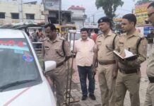रेलवे स्टेशन की पार्किंग में कार के अन्दर मिला युवक का शव