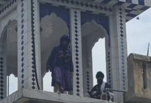 नगरासू गुरुद्वारा विवादः तीसरी मंजिल पर चढ़े दो और निहंग आज नीचे उतरे