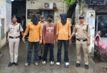चोरी की बाइक सहित तीन शातिर गिरफ्तार
