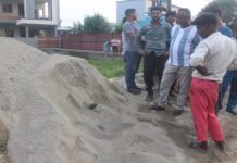रेत में दबने से मजदूर की मौत