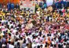 देवीधुरा में फलों-फूलों से बरसी बग्वाल !