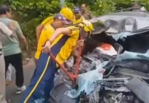 डंपर के नीचे घुसी कार, भाई—बहन की मौत, दो घायल
