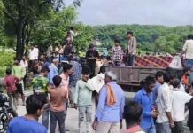 अवैध खनन के दौरान हुए हादसे में ट्रैक्टर चालक की मौत