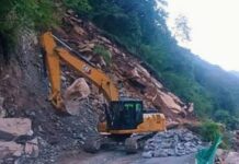 रातभर बारिश से यमुनोत्री हाईवे कई जगह बाधित