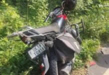 सड़क दुर्घटना में बाइक सवार की मौत, दूसरा गंभीर घायल