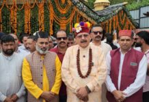 धर्मस्व मंत्री सतपाल महाराज पहुंचे सिरमौर के शिलाई, पश्मी गांव