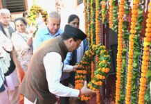 मुख्यमंत्री ने उत्तराखण्ड राज्य आंदोलनकारी शहीदों को अर्पित की श्रद्धांजलि
