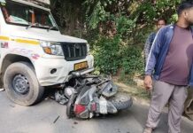 पिकअप और स्कूटी की भिड़ंत से युवक की मौत