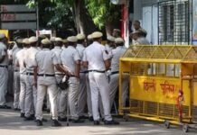 दिल्ली पुलिस ने जंतर-मंतर पर पाबंदियों के पीछे कानून-व्यवस्था बनाए रखना, आम नागरिकों की सुरक्षा को बताया प्राथमिकता !